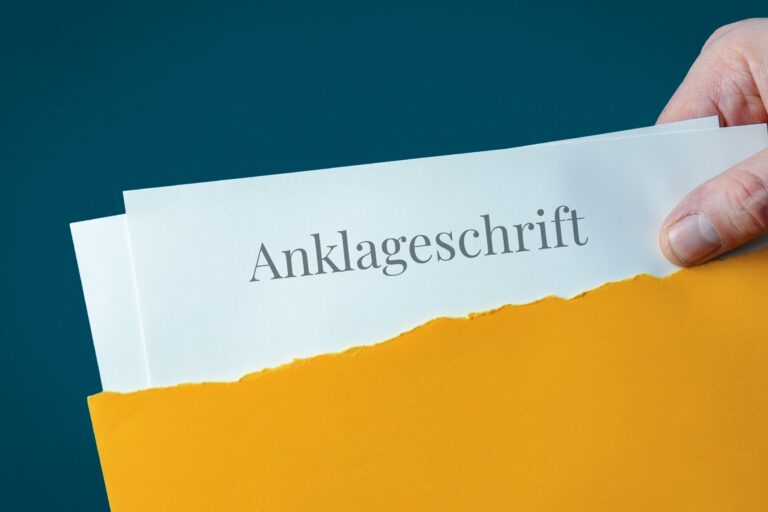 Anklageschrift-Mobile